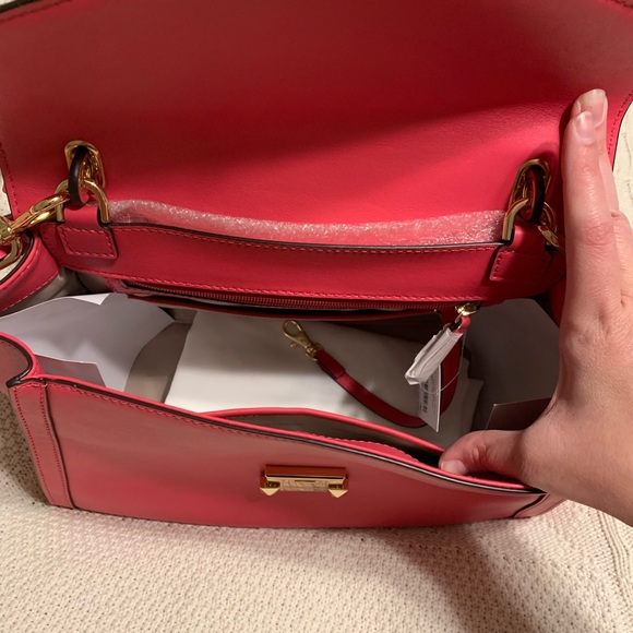 Michael Kors purse - Picture 5 of 8